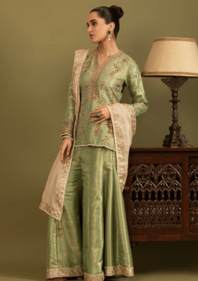 Zareen Kurta Set