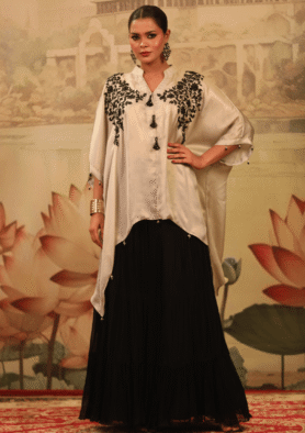 NoorSiyah Kaftan Set